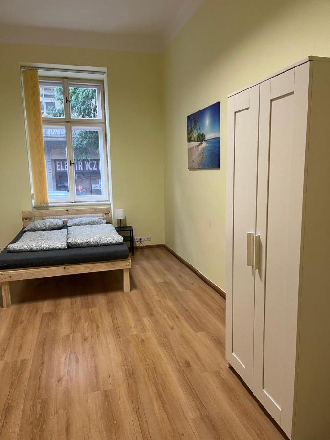 Batorego Lovely Rooms Краков Экстерьер фото